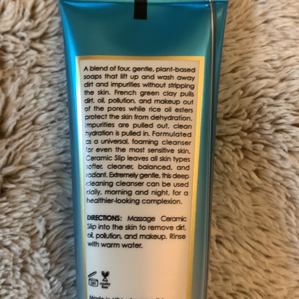 Sunday Riley Ceramic Slip Cleanser - Picture 2 of 2